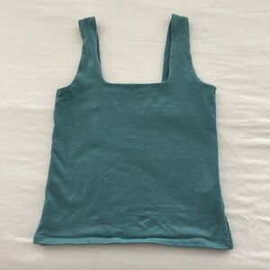 A&F seamless square neck tuckable tank top